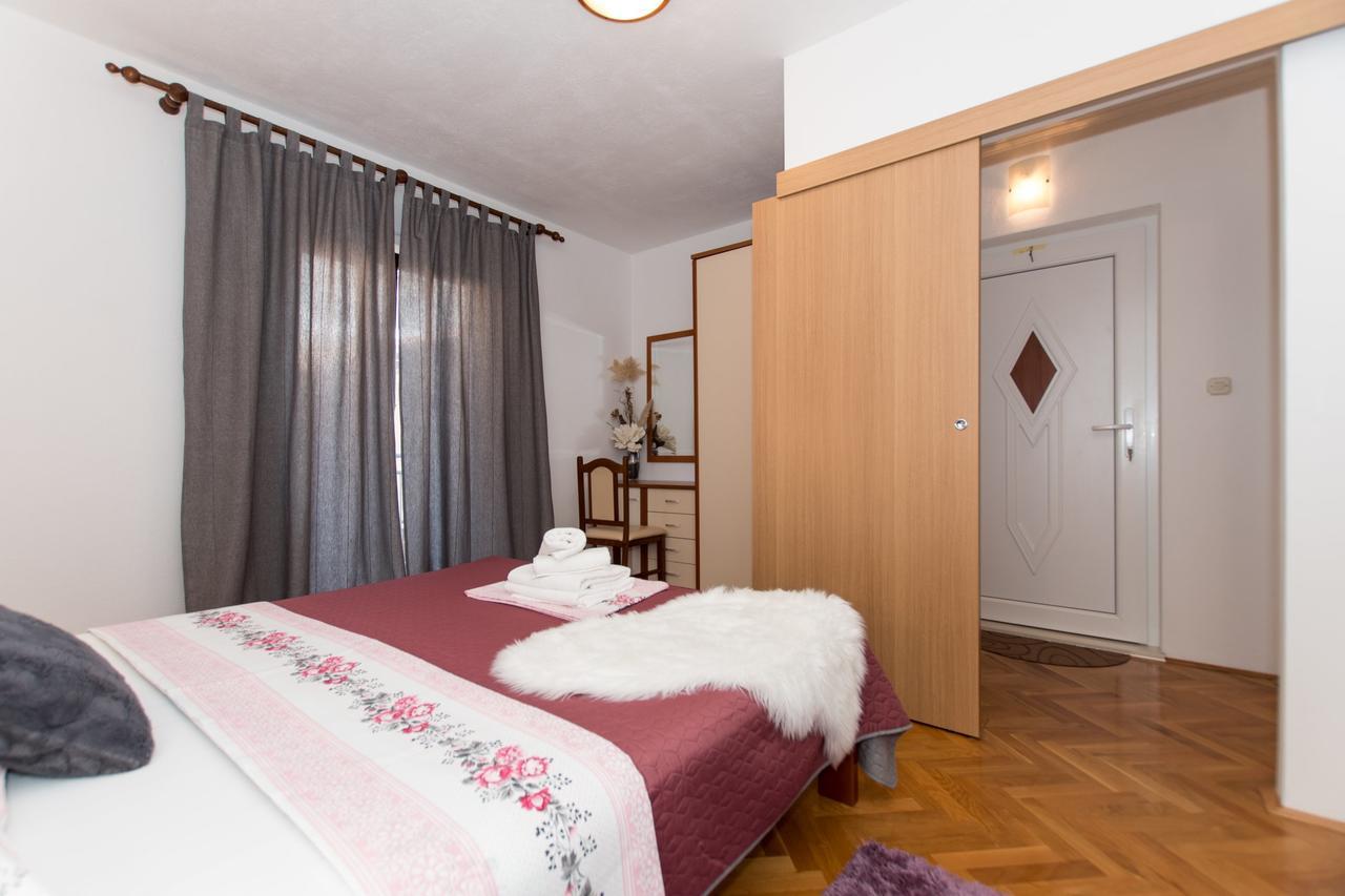 Seaview Apartment Slavica Brela Exterior photo