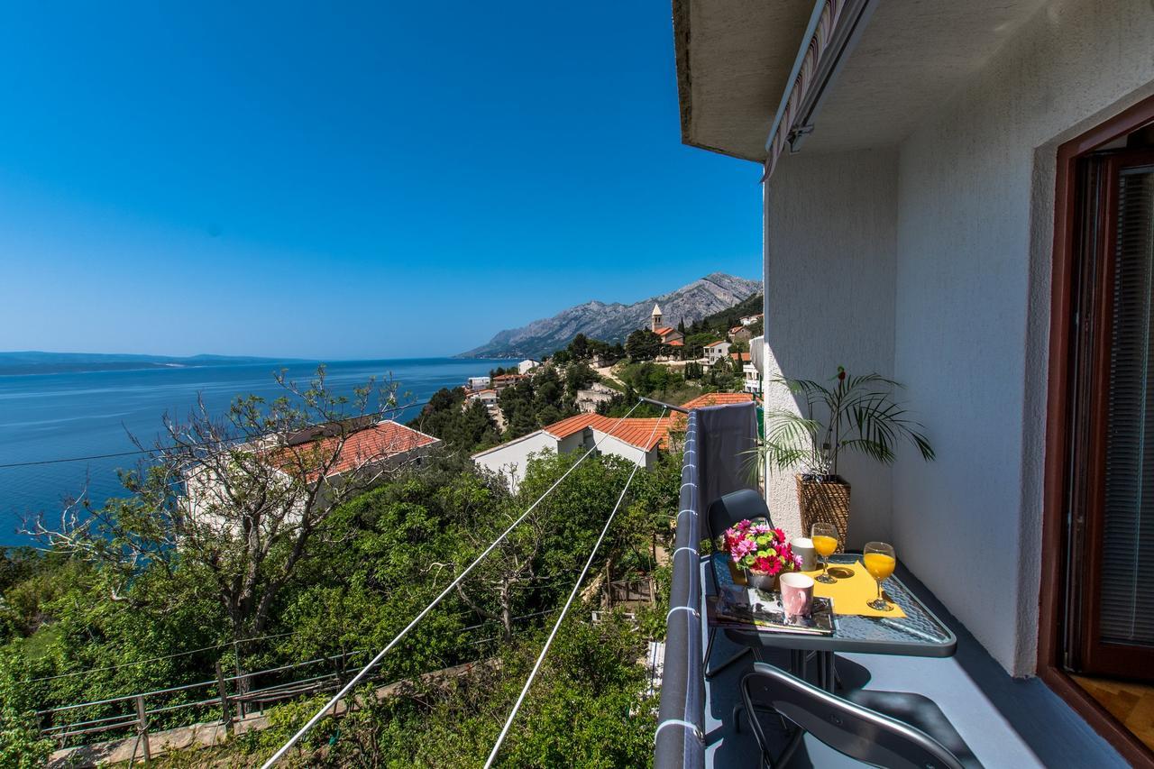 Seaview Apartment Slavica Brela Exterior photo